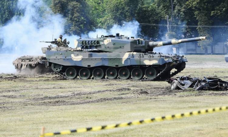 Almanya, Ukrayna’ya Leopard tankı gönderimine resmen onay verdi