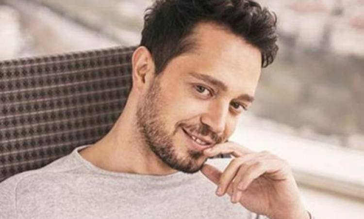 Şarkıcı Murat Boz korona virüsüne yakalandı